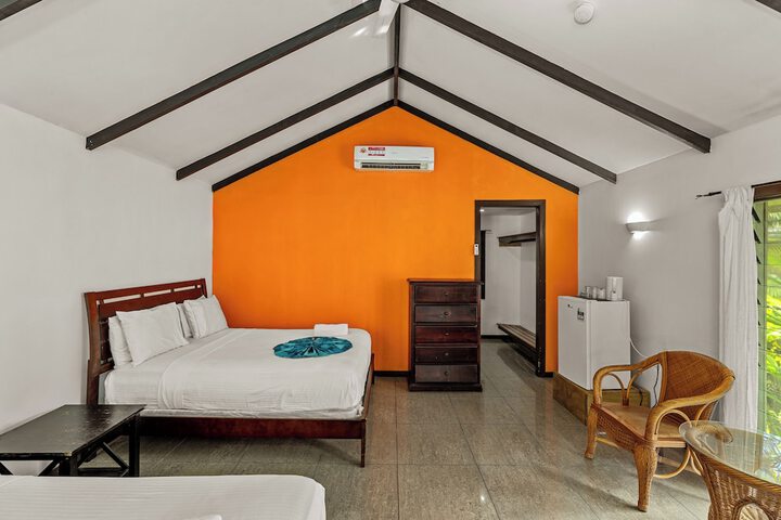 Room 12 of 71