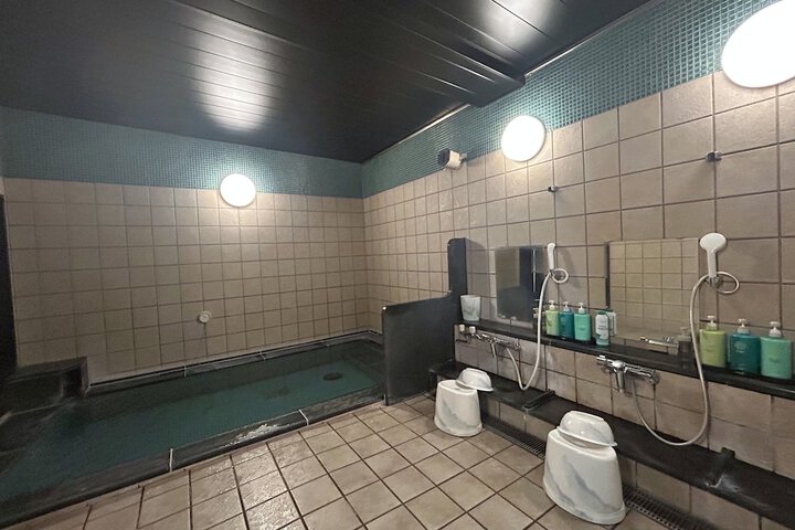 Room 22 of 34