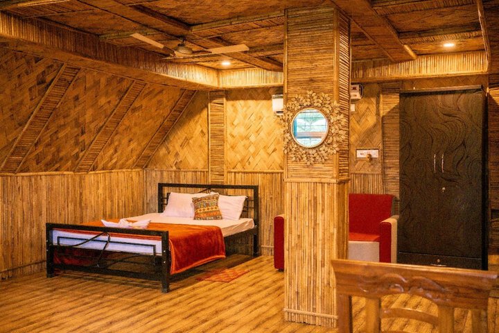 Room 10 of 20