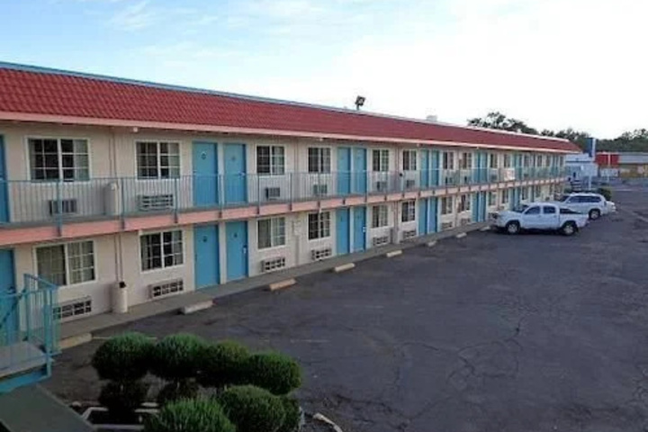 Hotel 6 of 6