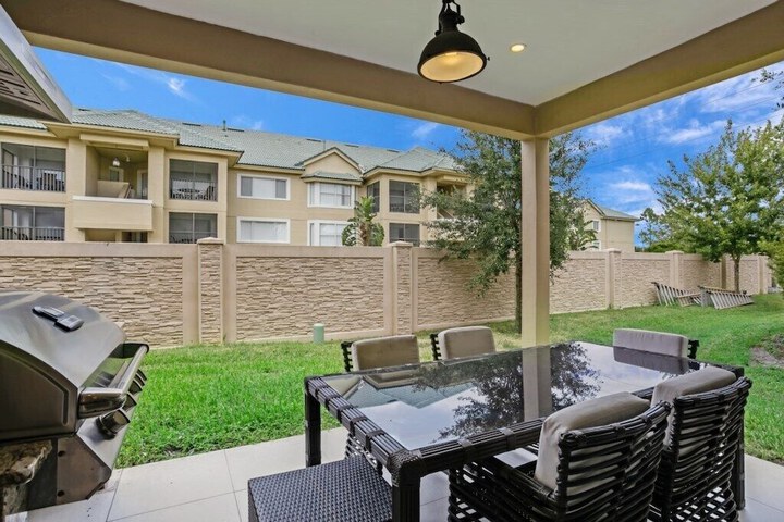 Terrace/Patio 28 of 48