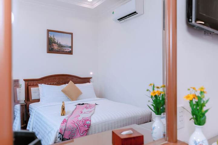 Room 10 of 125