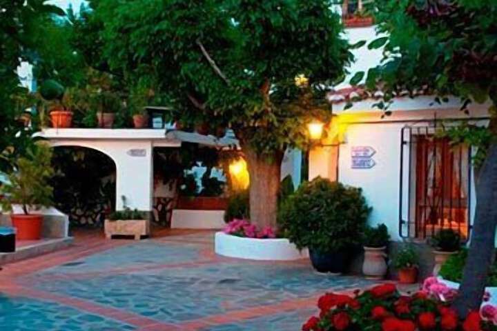 Hotel Exterior 57 of 68