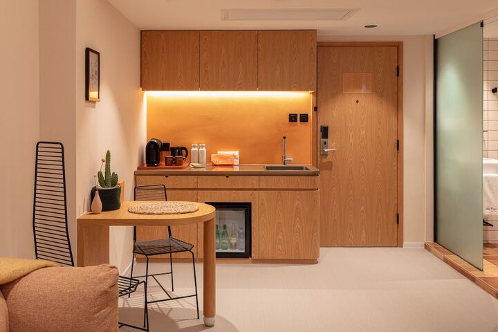 Room 19 of 32