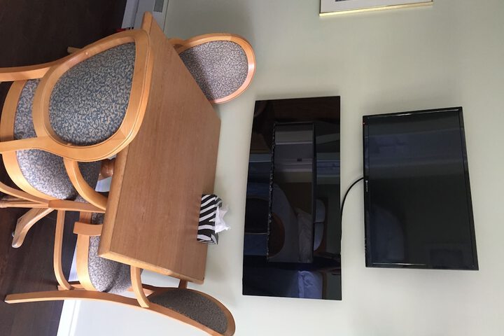 Room 19 of 38