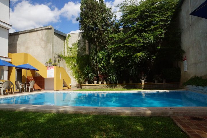 Pool 40 of 66