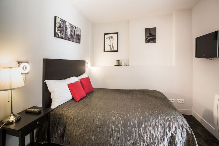 Room 12 of 62