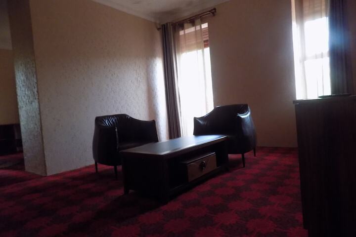 Room 32 of 70