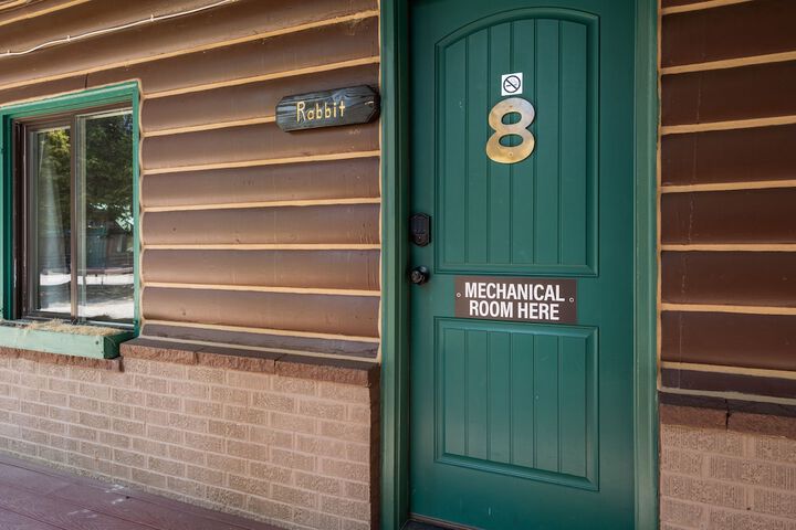 Room 49 of 143