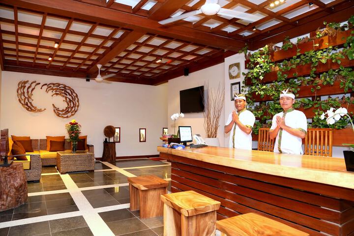 Hotel 2 of 72