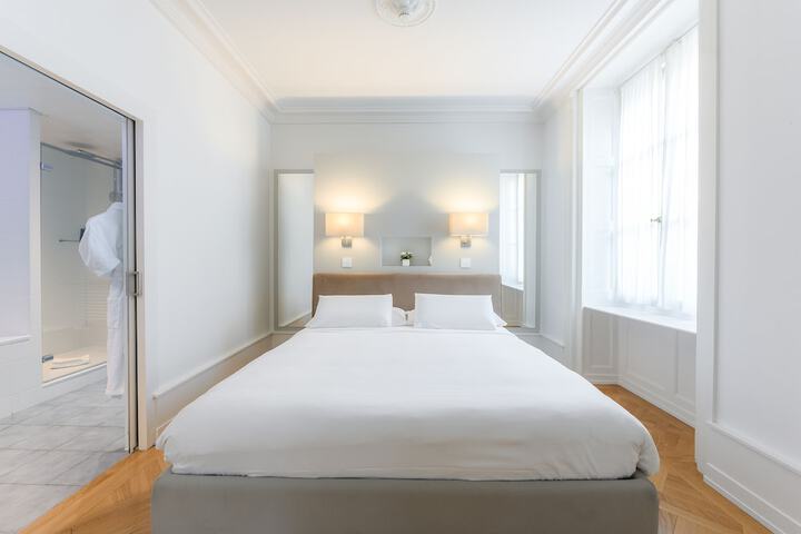 Room 13 of 50