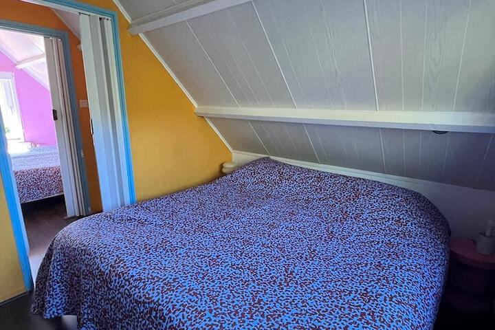 Room 25 of 66
