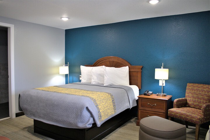 Room 15 of 112