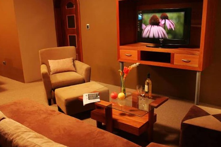 Room 5 of 27