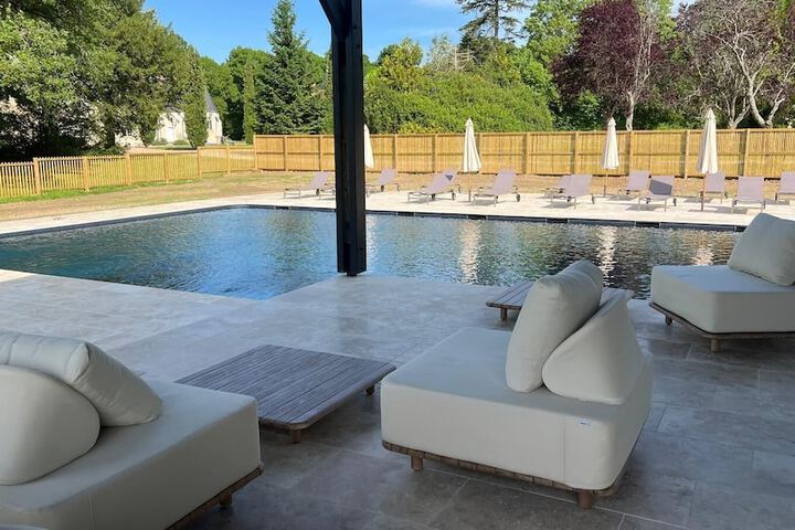 Pool 189 of 224