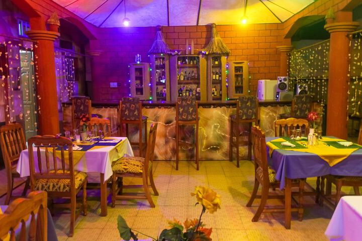 Dining 45 of 66