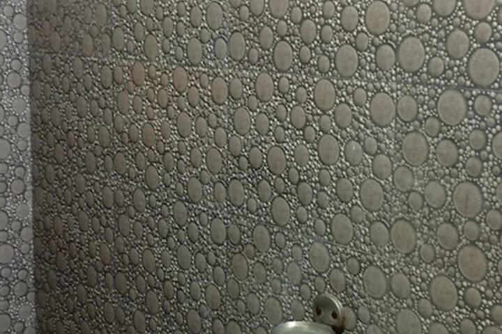 Room 42 of 61