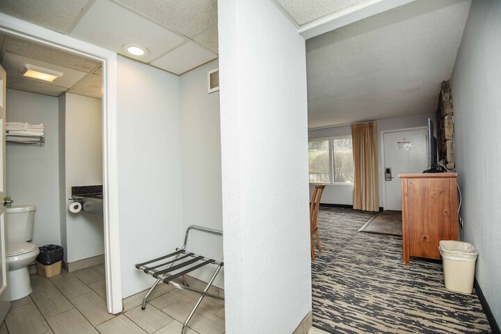 1 King (25 of 155)