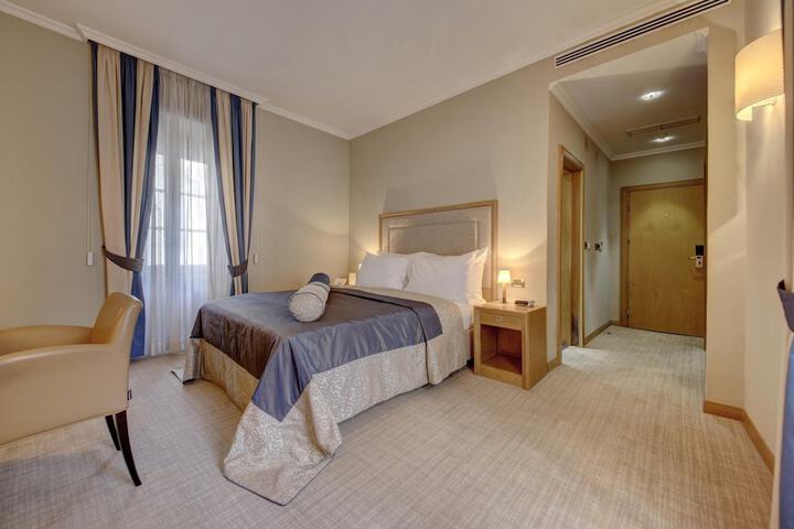 Room 15 of 55