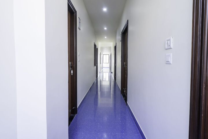 Ballroom/Hall 21 of 24