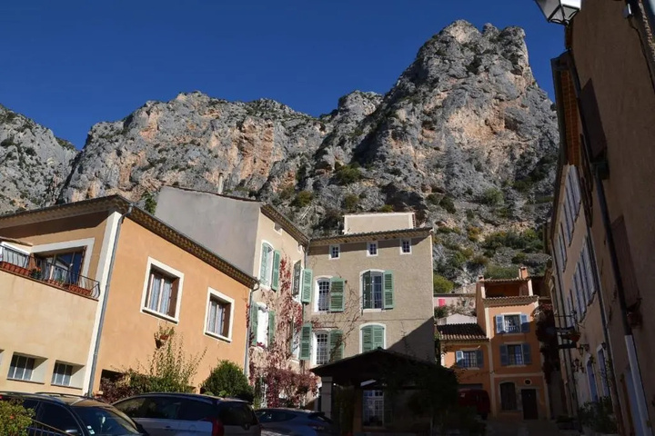 La Maison de Moustiers