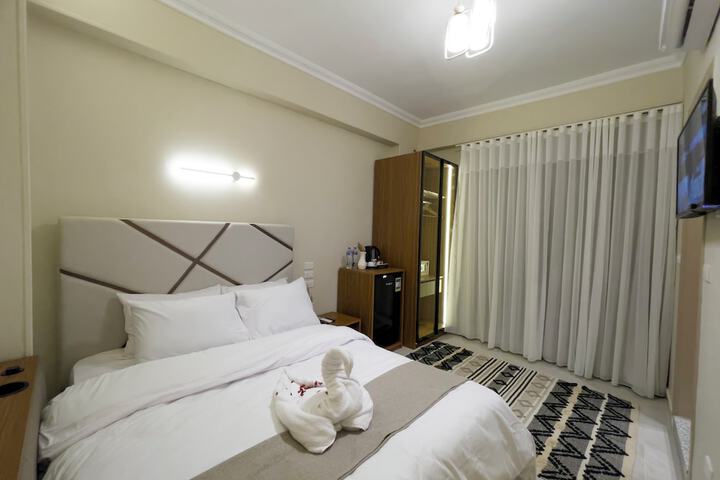 Room 35 of 74