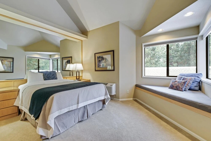 Room 2 of 14