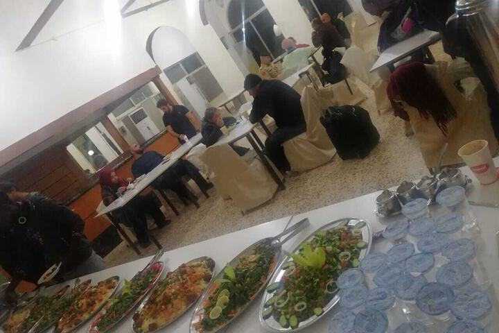 Dining 4 of 19