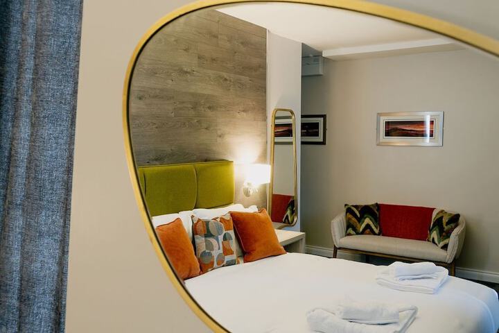Room 95 of 164