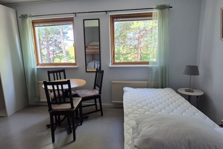 Room 35 of 68