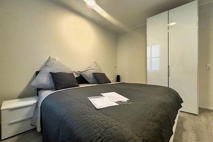 Room 7 of 60