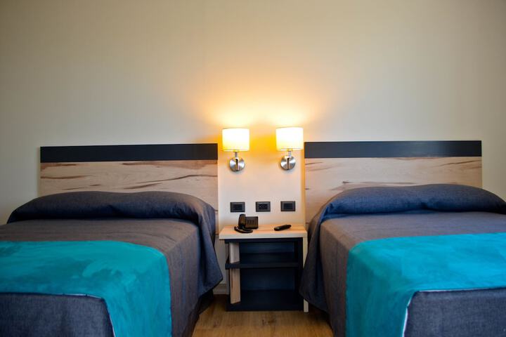 Room 11 of 50