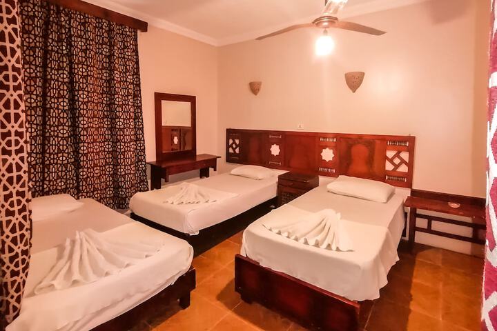 Room 18 of 74