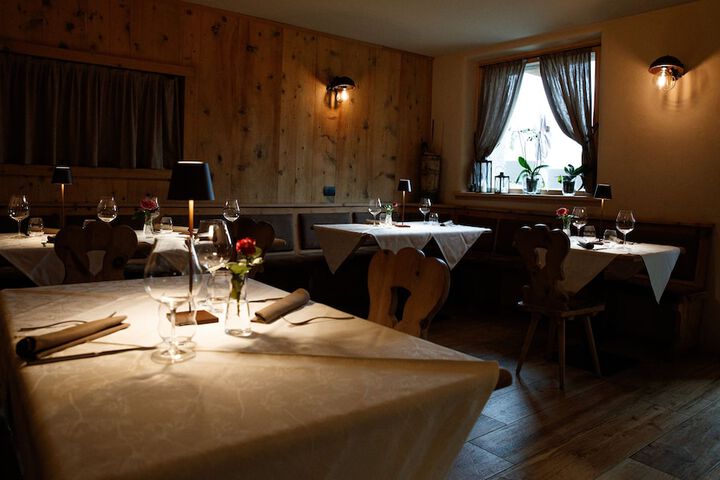Dining 116 of 172