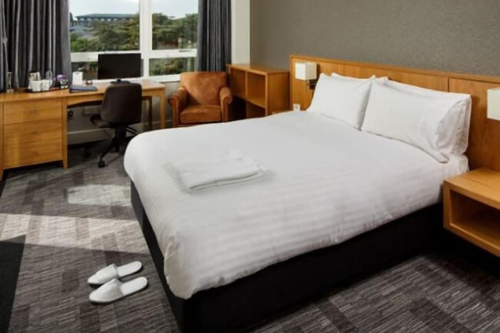 Room 3 of 21