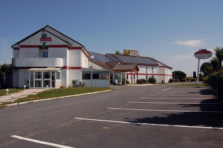 Hotel 56 of 63