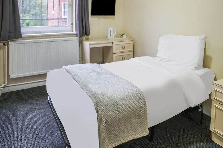Room 14 of 26