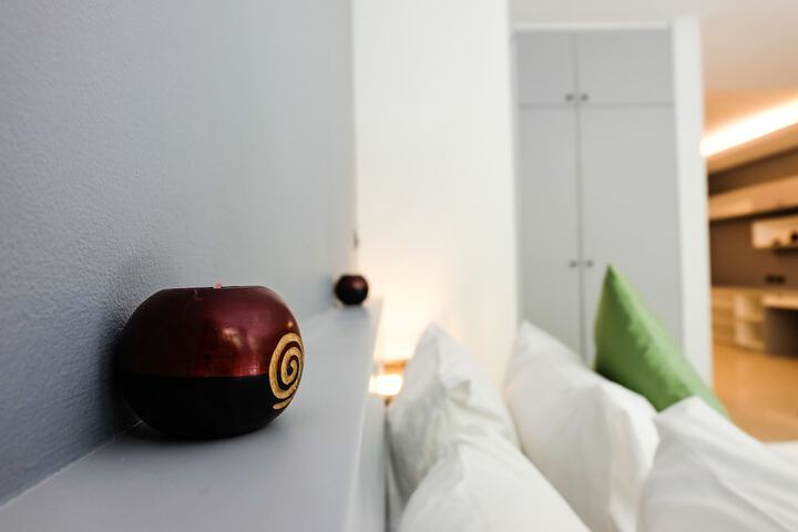 Room 14 of 81