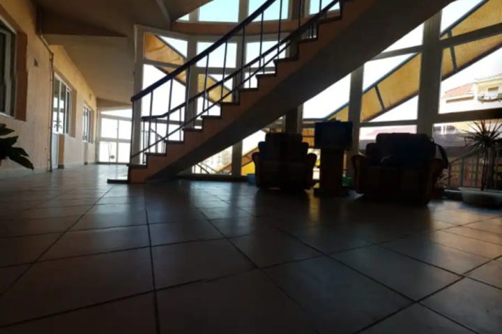 Room 6 of 9