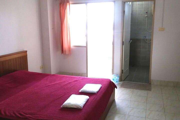 Room 7 of 31