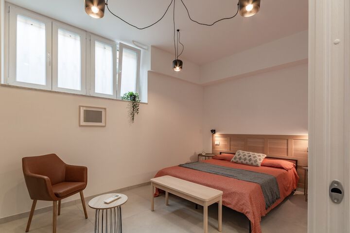 Room 3 of 21