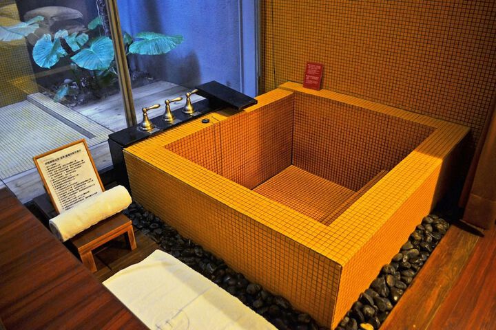 Room 23 of 51