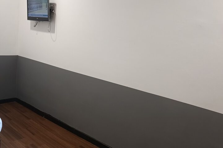 Room 4 of 20