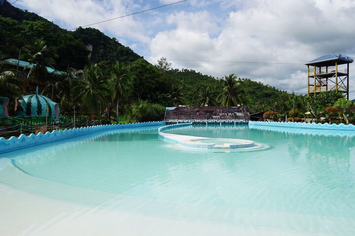 Pool 20 of 62