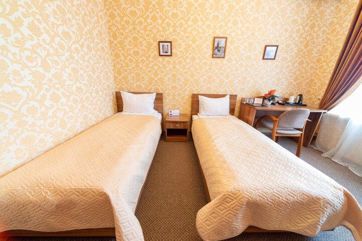 Room 25 of 51