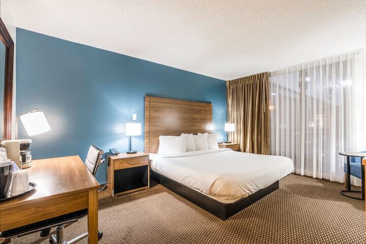 Standard | King Bed (2 of 5)