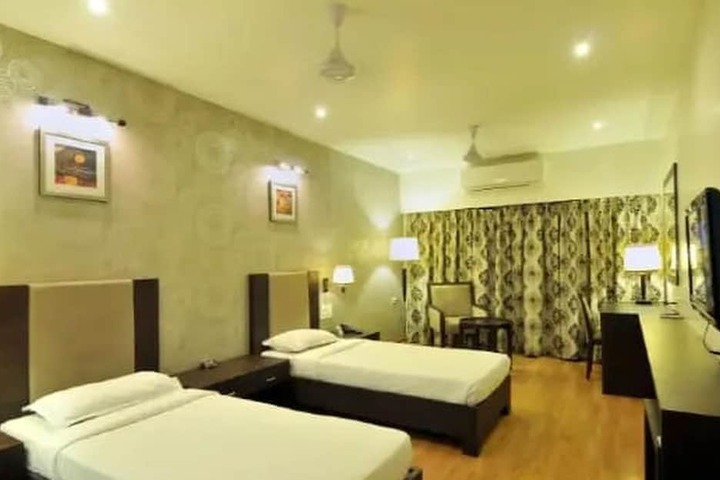 Room 7 of 20