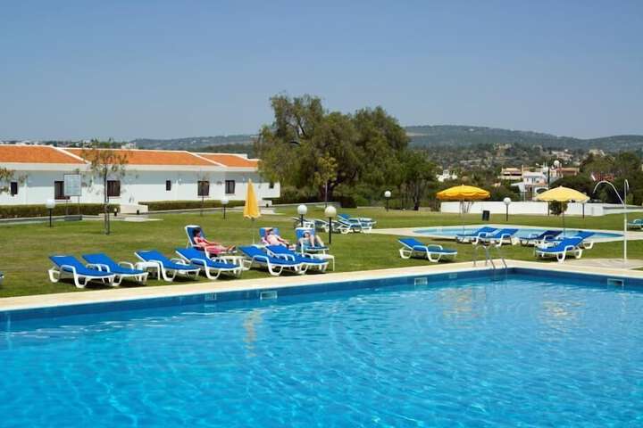 Pool 40 of 65
