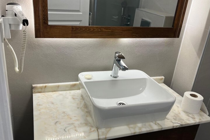 Room 21 of 58