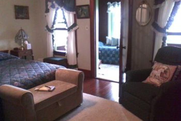 Room 9 of 24